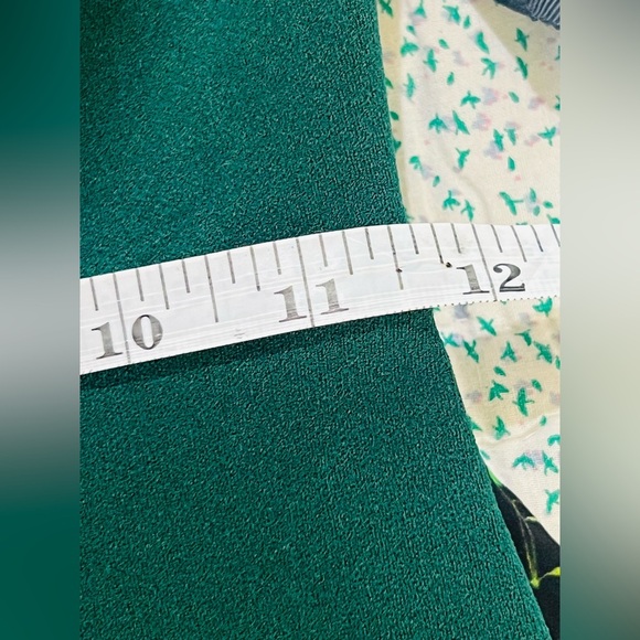 SHOWPO LISTEN TO THE RADIO DRESS IN EMERALD GREEN SIZE 2 - Picture 10 of 16